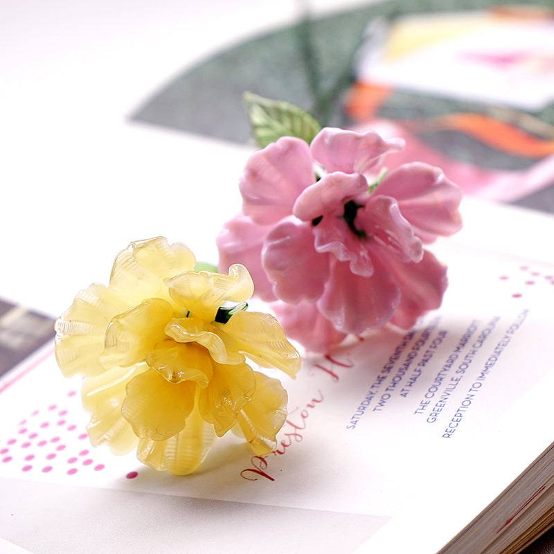 glass birth month flowers